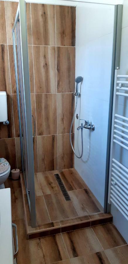 Apartmani Bilic Кореница Екстериор снимка