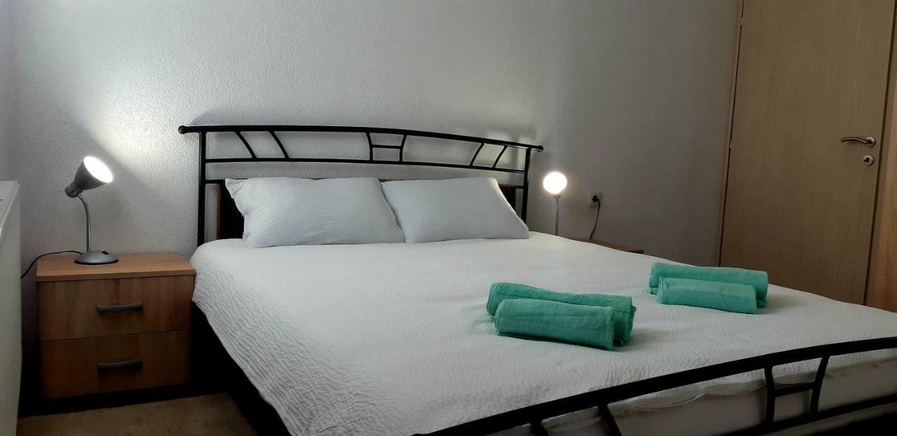 Apartmani Bilic Кореница Екстериор снимка