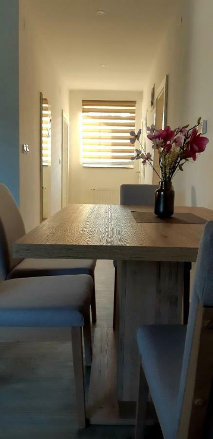 Apartmani Bilic Кореница Екстериор снимка