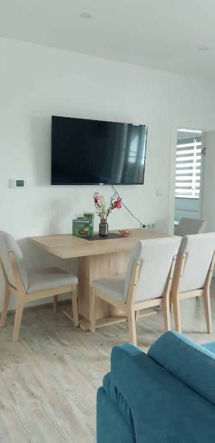 Apartmani Bilic Кореница Екстериор снимка